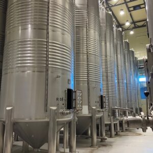 Depositos inox CONAL de fermentación de 50.000 litros usados