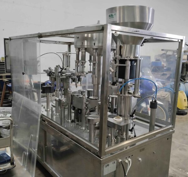 Llenadora para vino GAI 2513 de segunda mano